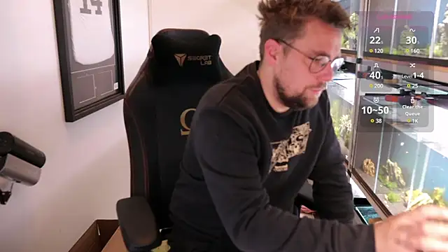 Snapshot of justinitt chatting on 7, 3, 2025 justinitt online show from 7, 3, 2025