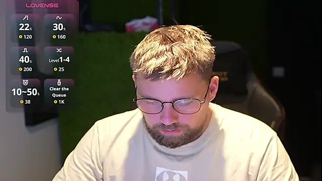 Snapshot of justinitt chatting on 22, 9, 2025 justinitt online show from 22, 9, 2025