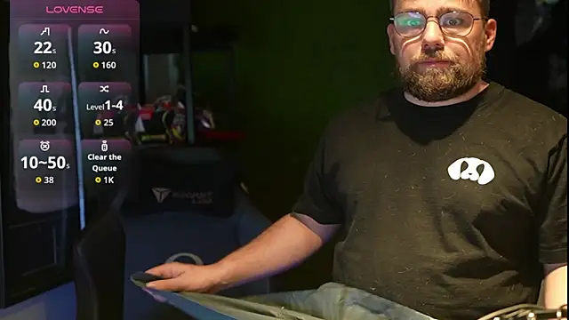 Snapshot of justinitt chatting on 9, 10, 2025 justinitt online show from 9, 10, 2025