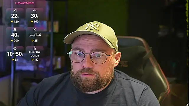 Snapshot of justinitt chatting on 13, 10, 2025 justinitt online show from 13, 10, 2025