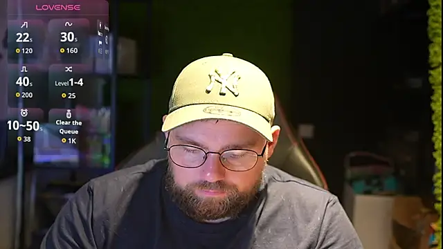 Snapshot of justinitt chatting on 15, 10, 2025 justinitt online show from 15, 10, 2025