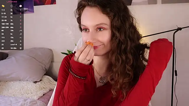 Leya Curly online show from 20, 5, 2026