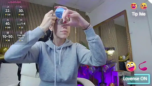 Snapshot of KeylaBlair chatting on 8, 2, 2025 KeylaBlair online show from 8, 2, 2025