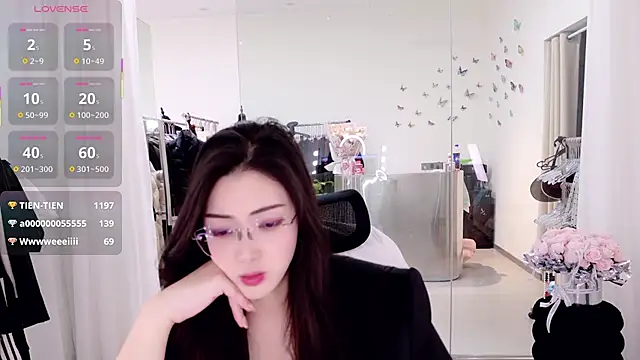 Snapshot of miaomiao-777 chatting on 28, 4, 2026 miaomiao-777 online show from 28, 4, 2026