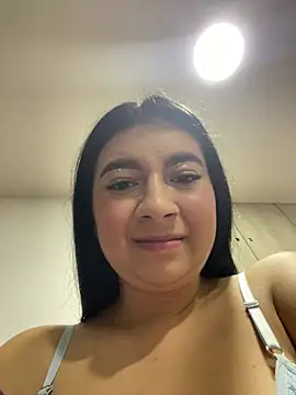 Snapshot of BrianaaTaylor chatting on 4, 3, 2025 BrianaaTaylor online show from 4, 3, 2025