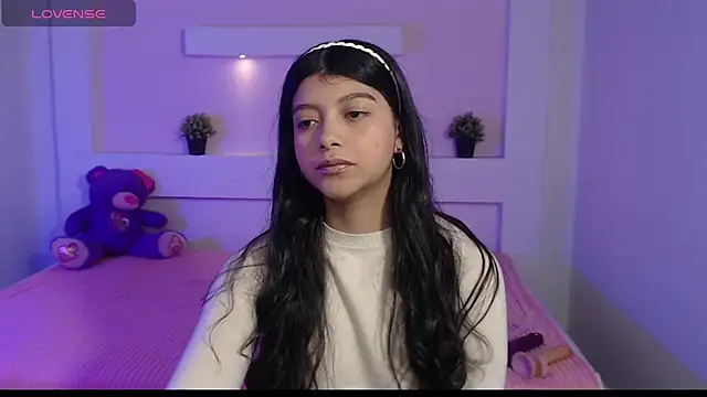 IslaBlaze online show from 1, 3, 2025