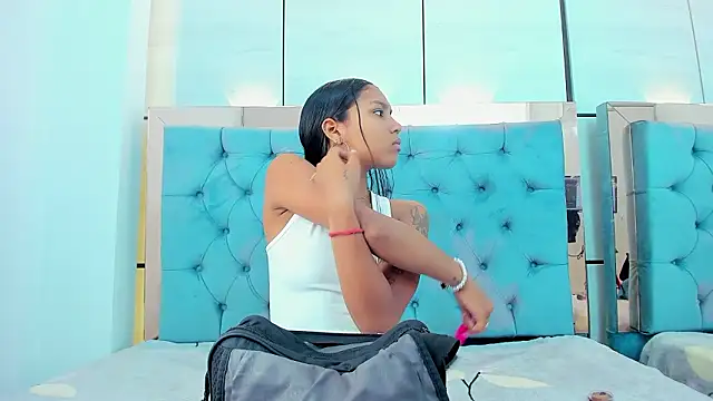 pocahontas pow online show from 12, 3, 2026