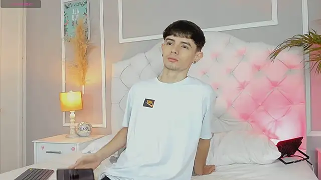 connor and angel online show from 7, 3, 2025