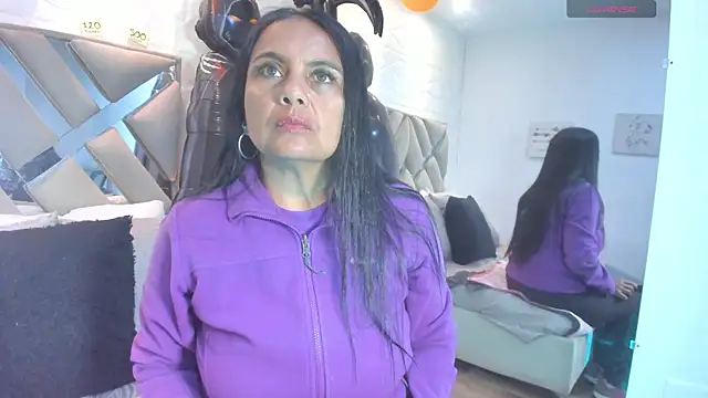 raquell moore online show from 12, 10, 2025