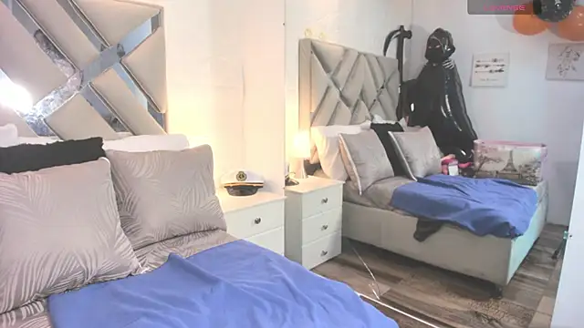 raquell moore online show from 14, 10, 2025