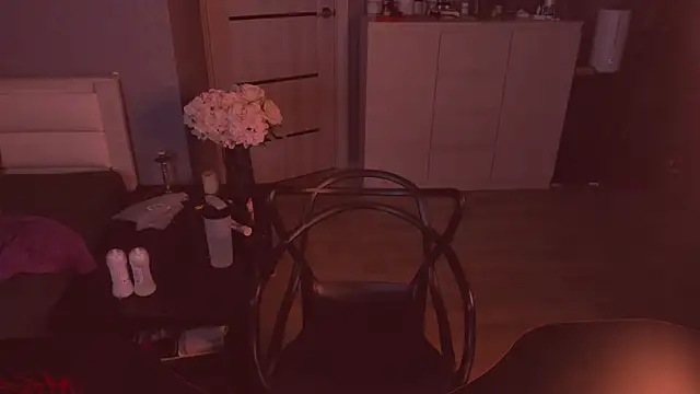 foxy jpg online show from 9, 11, 2025