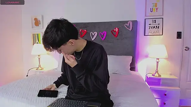 ethan and ava online show from 25, 2, 2025