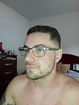 Snapshot of Dyllan__ chatting on 19, 5, 2026 Dyllan online show from 19, 5, 2026