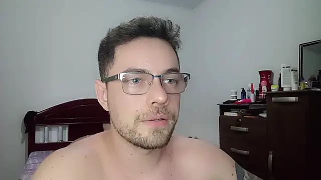 Snapshot of Dyllan__ chatting on 4, 6, 2026 Dyllan online show from 4, 6, 2026