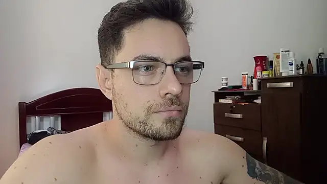 Snapshot of Dyllan__ chatting on 8, 6, 2026 Dyllan online show from 8, 6, 2026