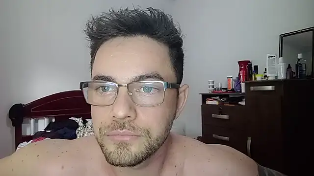 Snapshot of Dyllan__ chatting on 11, 6, 2026 Dyllan online show from 11, 6, 2026