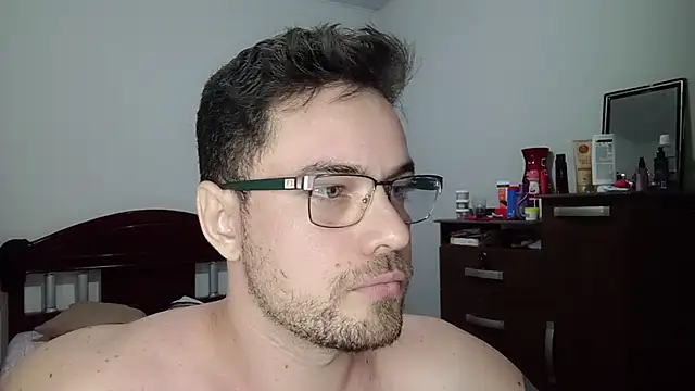 Snapshot of Dyllan__ chatting on 13, 6, 2026 Dyllan online show from 13, 6, 2026