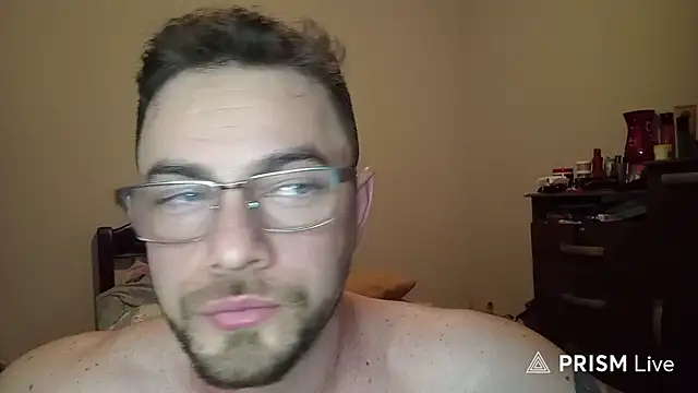 Snapshot of Dyllan__ chatting on 7, 7, 2026 Dyllan online show from 7, 7, 2026