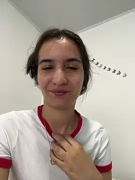 Bella still online show from 22, 2, 2026