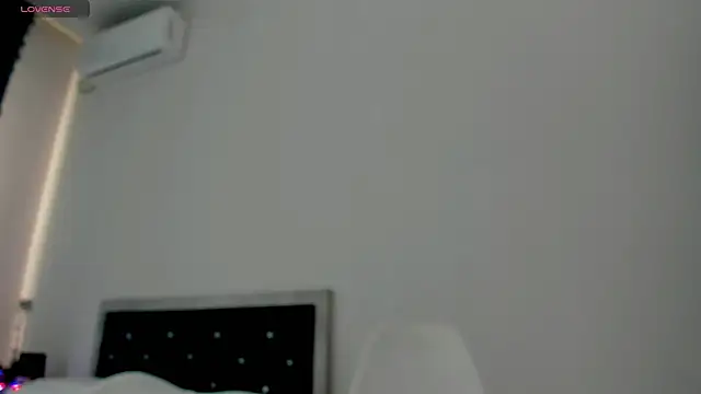 novaaskyy online show from 13, 10, 2025