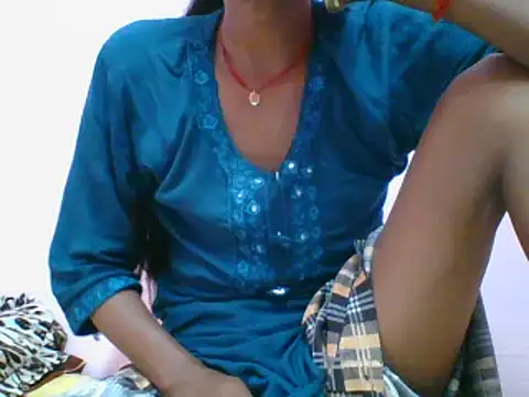 Snapshot of Divya-2007 chatting on 8, 7, 2026 Divya-2007 online show from 8, 7, 2026