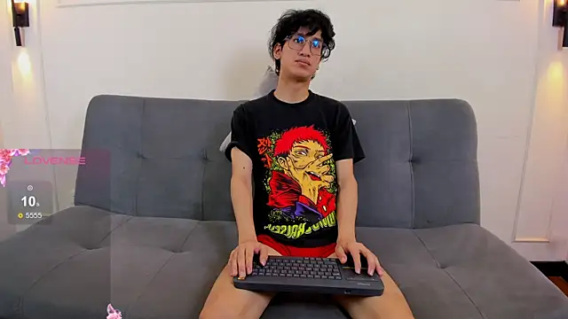 Snapshot of Cum_hunters chatting on 28, 6, 2026 Cum hunters online show from 28, 6, 2026