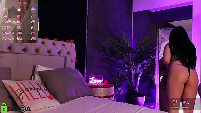 Snapshot of ClaraShine chatting on 2, 11, 2025 ClaraShine online show from 2, 11, 2025