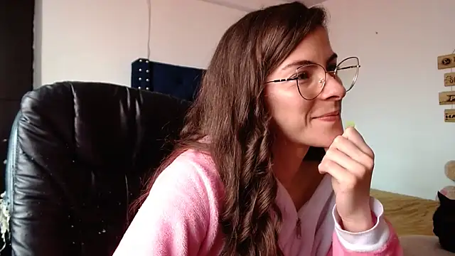 Snapshot of MARIELSINS_AND_DAIKIJACK chatting on 12, 2, 2025 MARIELSINS AND DAIKIJACK online show from 12, 2, 2025