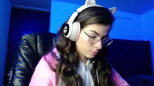 Snapshot of MARIELSINS_AND_DAIKIJACK chatting on 13, 2, 2025 MARIELSINS AND DAIKIJACK online show from 13, 2, 2025