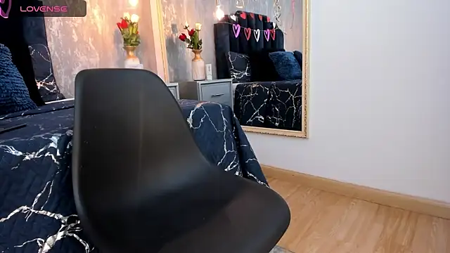 Isis ariany  online show from 19, 2, 2025