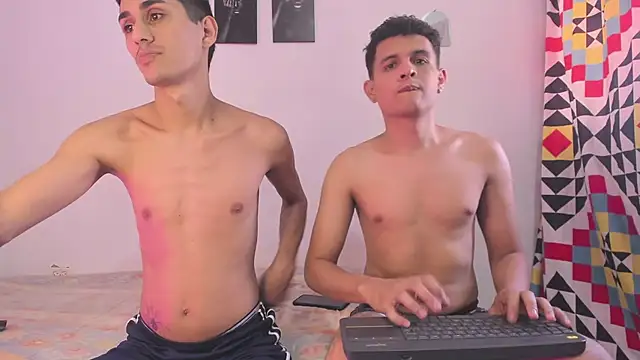 CoupleTwink12 online show from 27, 2, 2026