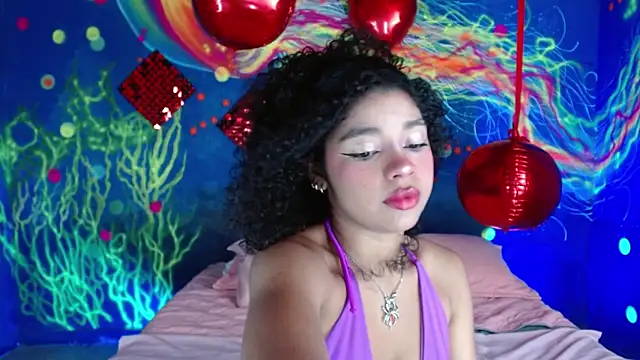 lucie petite online show from 20, 9, 2025