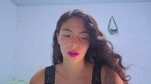 Snapshot of lana_roman chatting on 25, 6, 2026 lana roman online show from 25, 6, 2026