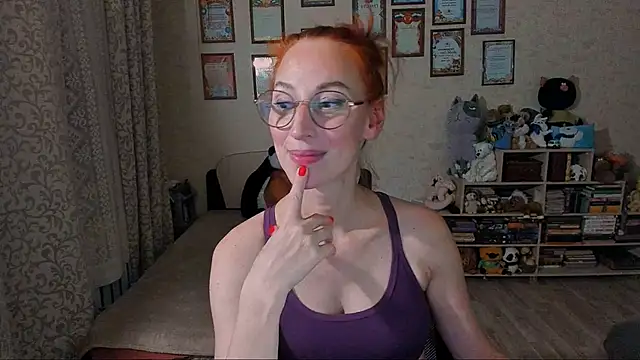 red rocco online show from 25, 1, 2025