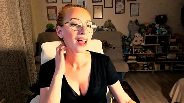 red rocco online show from 2, 11, 2025