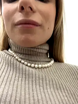 LanaSparks online show from 18, 9, 2025