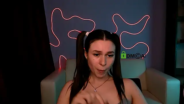 flora ri online show from 22, 4, 2026