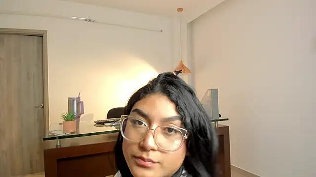 Camila Mason online show from 8, 2, 2025