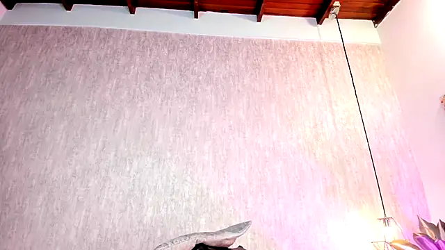 isabella zc online show from 5, 3, 2025