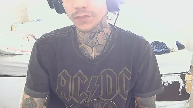Snapshot of smokingink chatting on 21, 7, 2026 smokingink online show from 21, 7, 2026