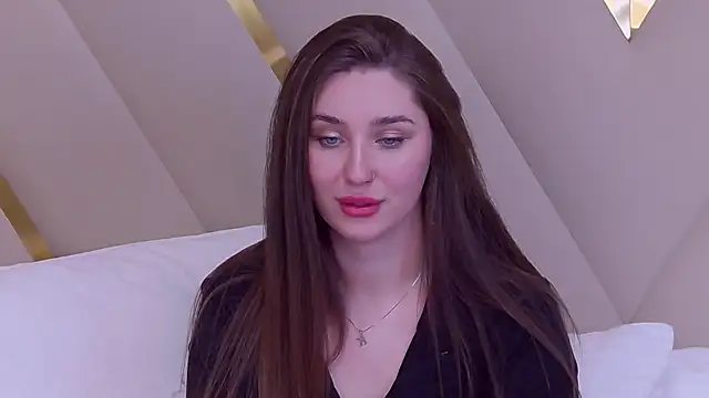 Snapshot of KiraBarlows chatting on 5, 2, 2025 KiraBarlows online show from 5, 2, 2025