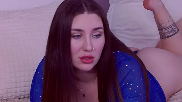 Snapshot of KiraBarlows chatting on 5, 2, 2025 KiraBarlows online show from 5, 2, 2025