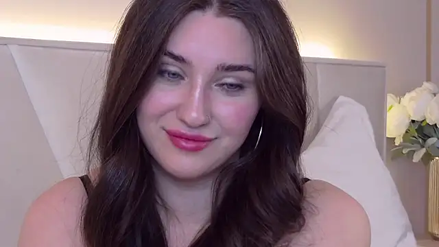 Snapshot of KiraBarlows chatting on 7, 2, 2025 KiraBarlows online show from 7, 2, 2025