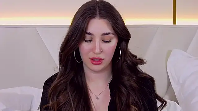 Snapshot of KiraBarlows chatting on 23, 2, 2025 KiraBarlows online show from 23, 2, 2025