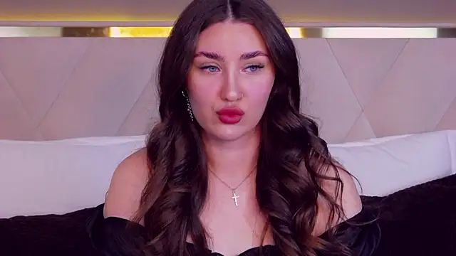 Snapshot of KiraBarlows chatting on 25, 2, 2025 KiraBarlows online show from 25, 2, 2025