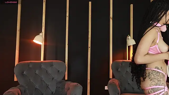 camilapersy online show from 28, 2, 2025