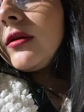 VanneCute1 online show from 19, 1, 2025