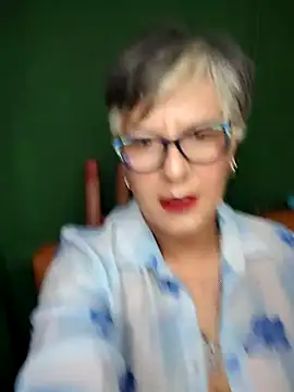 Snapshot of ilonna2025 chatting on 21, 11, 2025 ilonna2025 online show from 21, 11, 2025