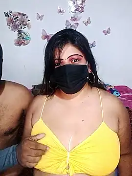 Snapshot of Lovely_WINDI chatting on 4, 11, 2025 Lovely WINDI online show from 4, 11, 2025