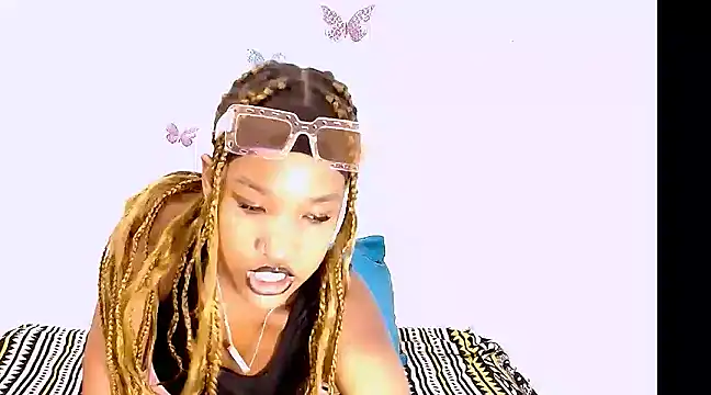 Snapshot of EroticSexyPrada chatting on 10, 3, 2025 EroticSexyPrada online show from 10, 3, 2025